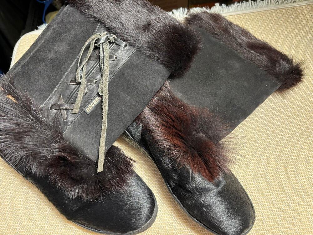 Oscar Sport Alessia Boots Womens 9.5 Black Fur Mid Calf Snow Wedge Winter Italy
